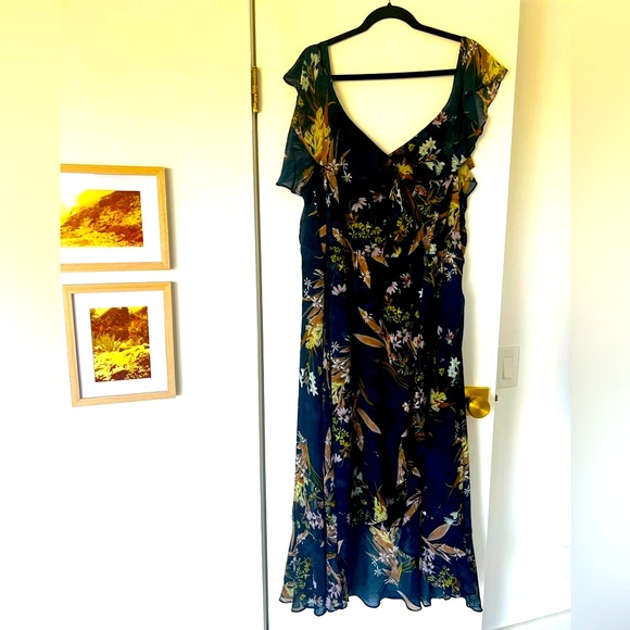 EVANS Woman’s Plus Size Colette Dress 
Cobalt Blue Floral Sz 20 Never worn. - Picture 2 of 10